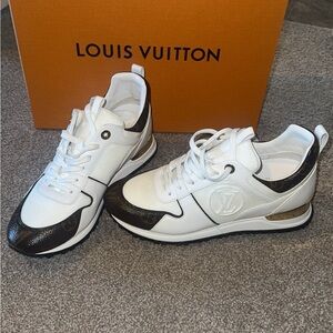 Louis Vuitton Run Away sneakers Brand New Never worn